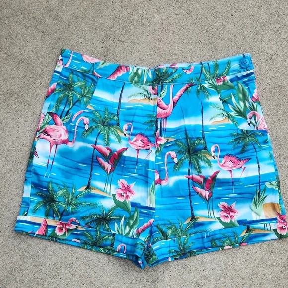 Collectif retro flamingo shorts - Picture 4 of 10